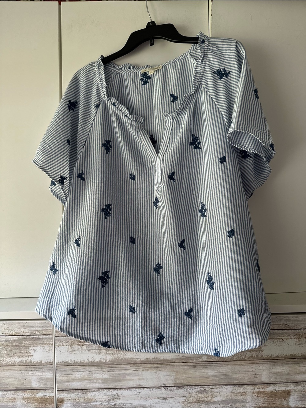 💙 Fig + Flower Blue White Striped Embroidered Blouse 1X